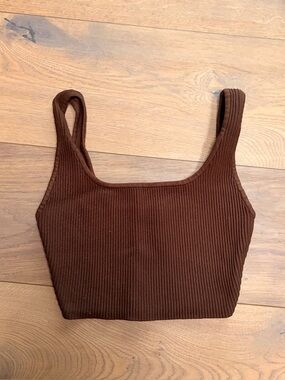 Aritzia Ribbed Sculpt Knit Square-Neck Crop Tank Top